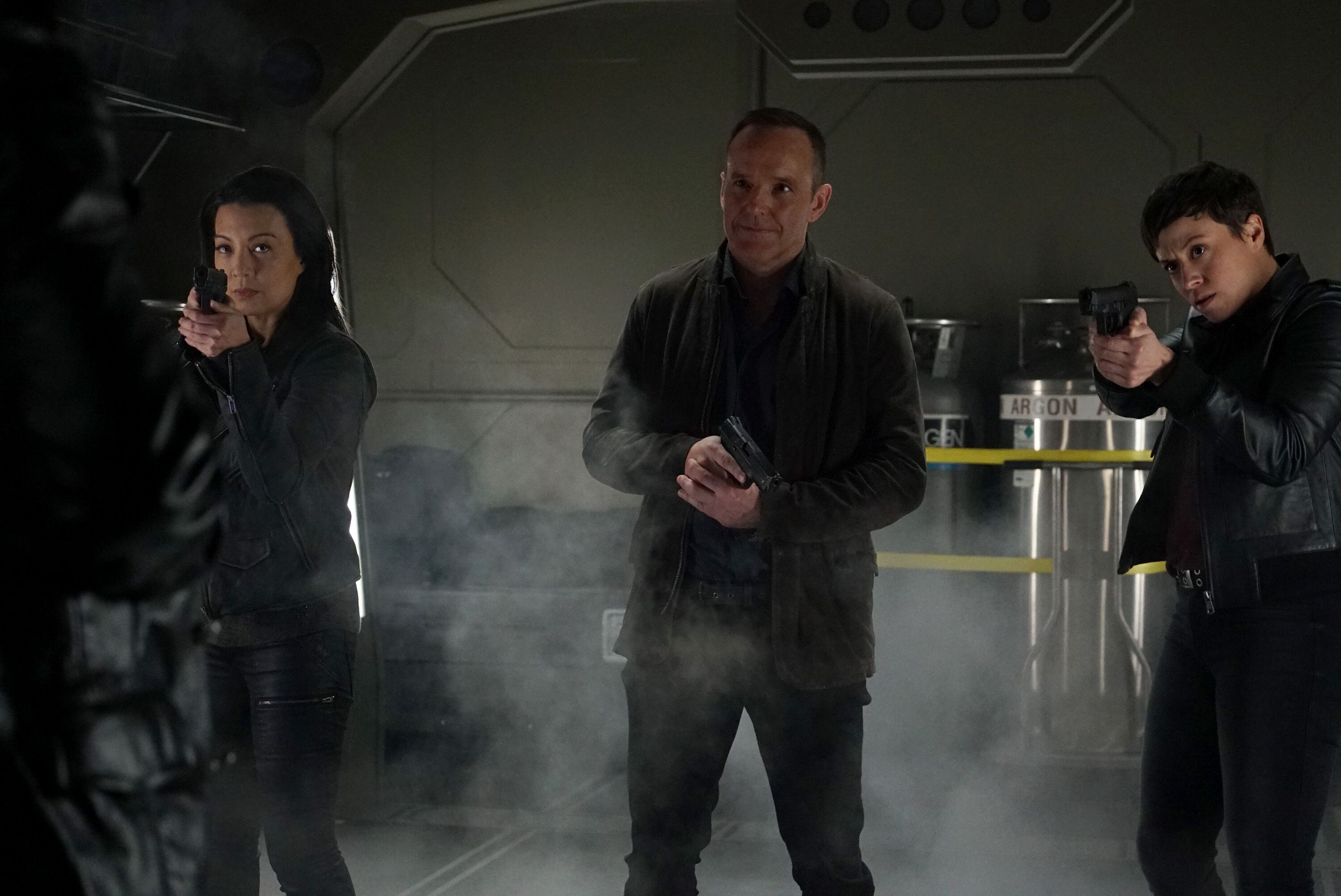watch agents of shield online free